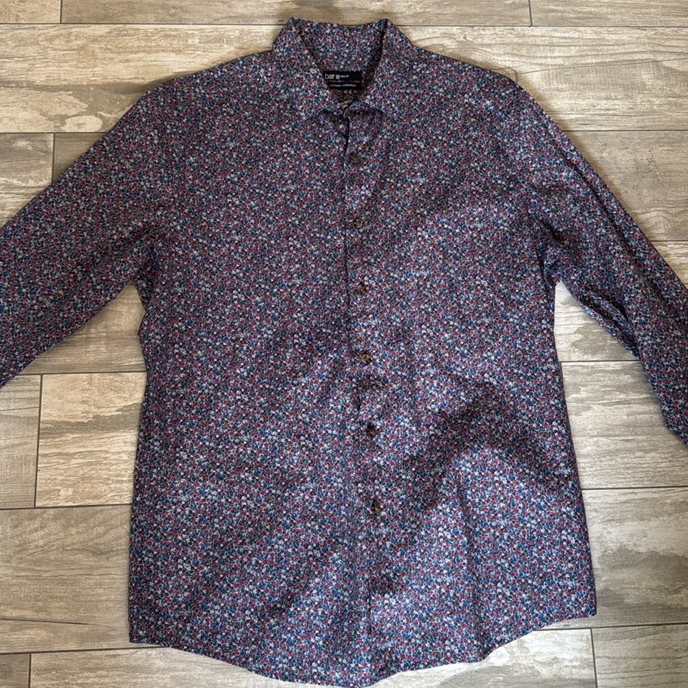 Bar III Men’s long Sleeve Dress Shirt: Carnaby Collection 16-16.5 32/33 Large
